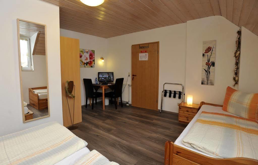 Gastehaus Gluck Wir Haben Immer Eintrittskarten Fur Den Europa-Park Fur Sie! Hotel Rust Kültér fotó