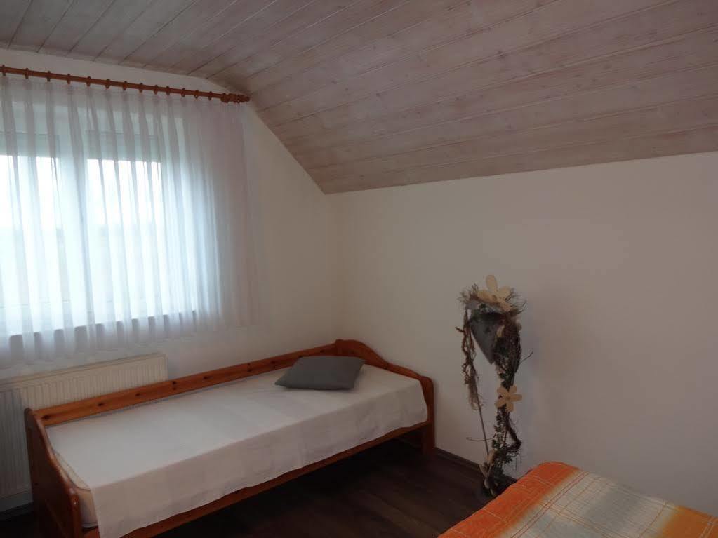 Gastehaus Gluck Wir Haben Immer Eintrittskarten Fur Den Europa-Park Fur Sie! Hotel Rust Kültér fotó